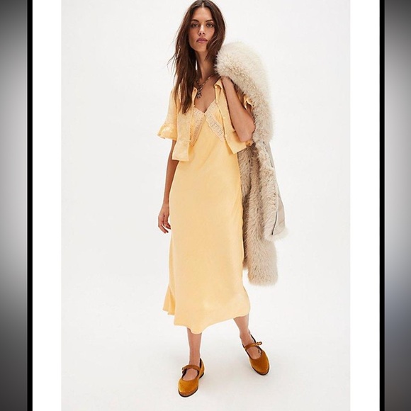 Free People Dresses & Skirts - Free People tea Yellow Slip Midi Dress/cardigan